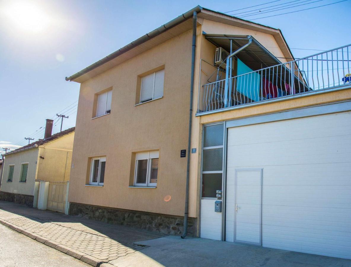 Apartman Viljevac, Alsómiholjác Kültér fotó