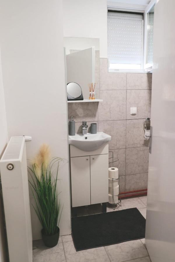 Apartman Viljevac, Alsómiholjác Kültér fotó